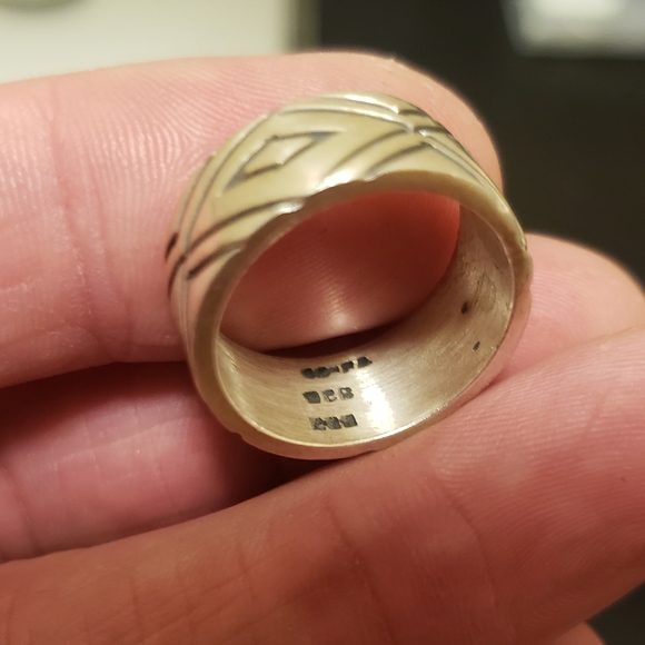 Vintage Sterling Silver Tribal Band Size 8 - 8.6g - Picture 3 of 7